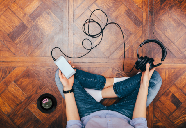 Vinil vs. Digital: O que cada formato oferece na experiência de ouvir música