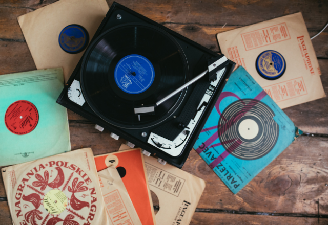 5 discos de Folk que ficam ainda mais íntimos em vinil